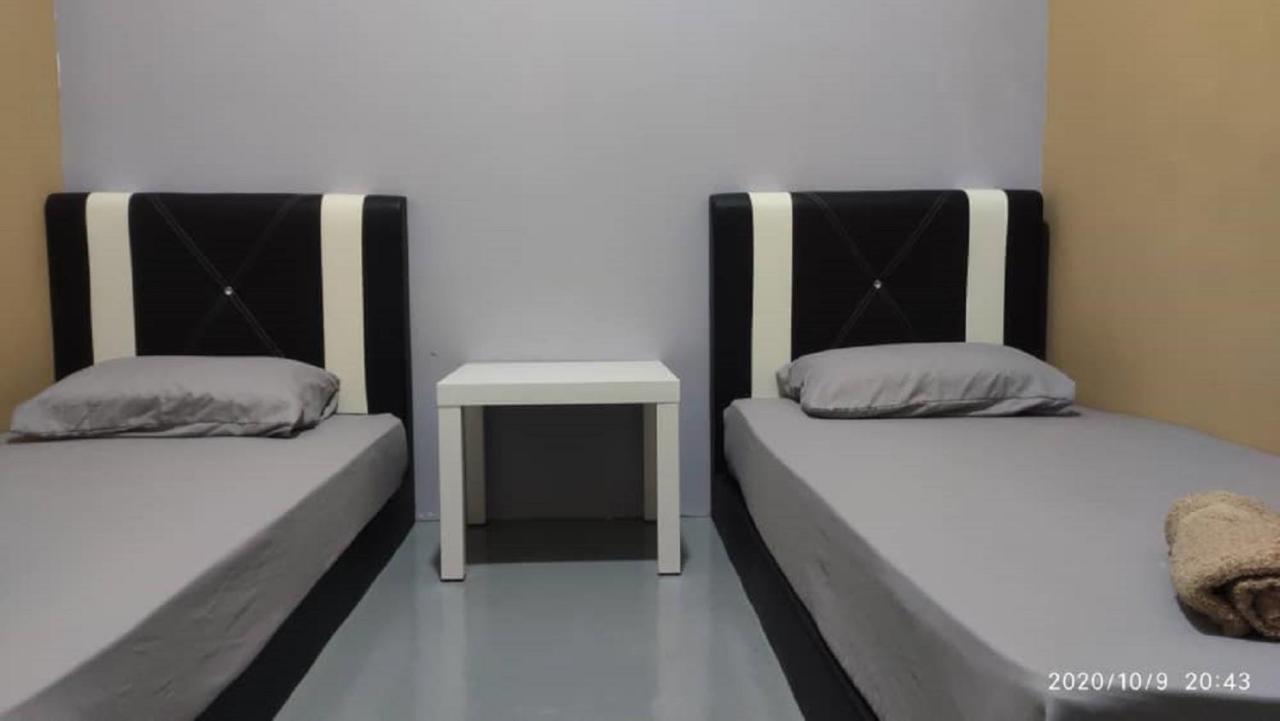 Ny Tropical Backpackers Hostel Десару Екстериор снимка