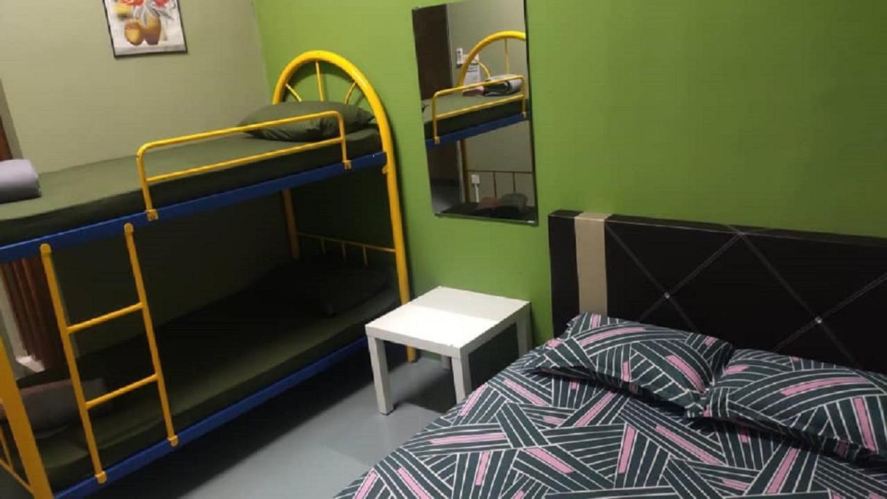 Ny Tropical Backpackers Hostel Десару Екстериор снимка