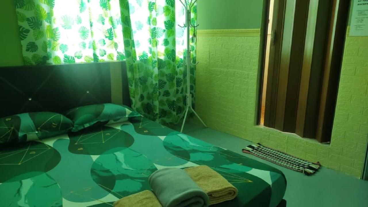 Ny Tropical Backpackers Hostel Десару Екстериор снимка