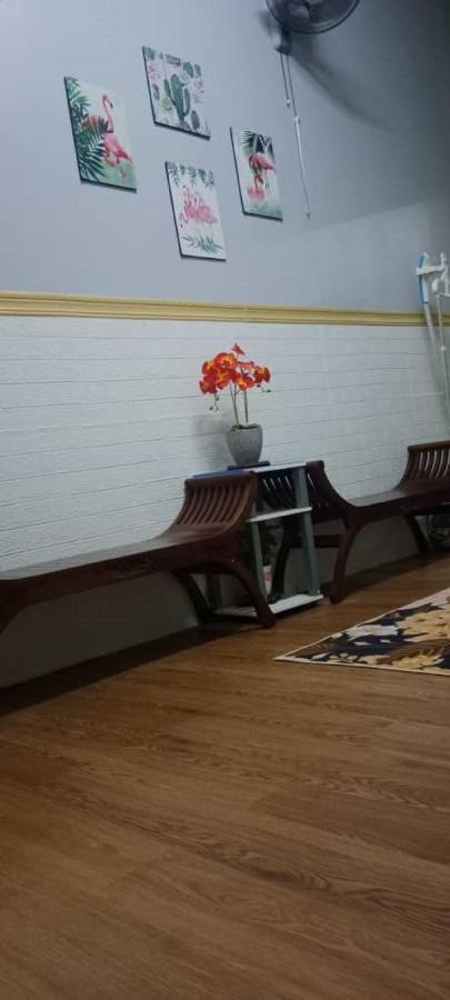 Ny Tropical Backpackers Hostel Десару Екстериор снимка