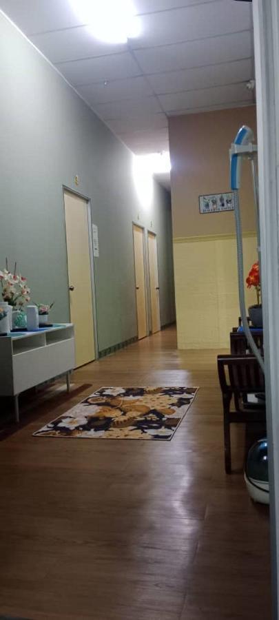 Ny Tropical Backpackers Hostel Десару Екстериор снимка